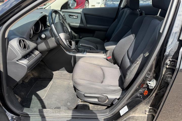 Sort Mazda 6 fra 2010