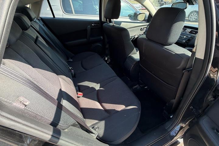 Sort Mazda 6 fra 2010