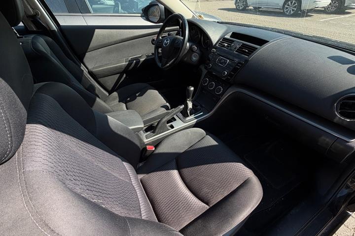 Sort Mazda 6 fra 2010