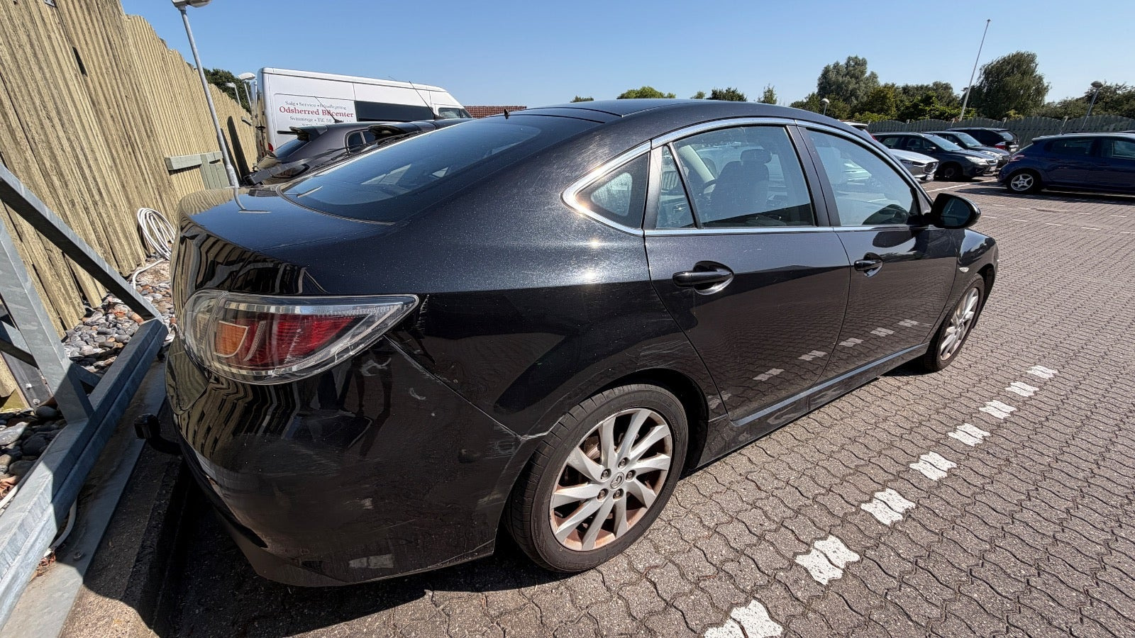 Sort Mazda 6 fra 2010