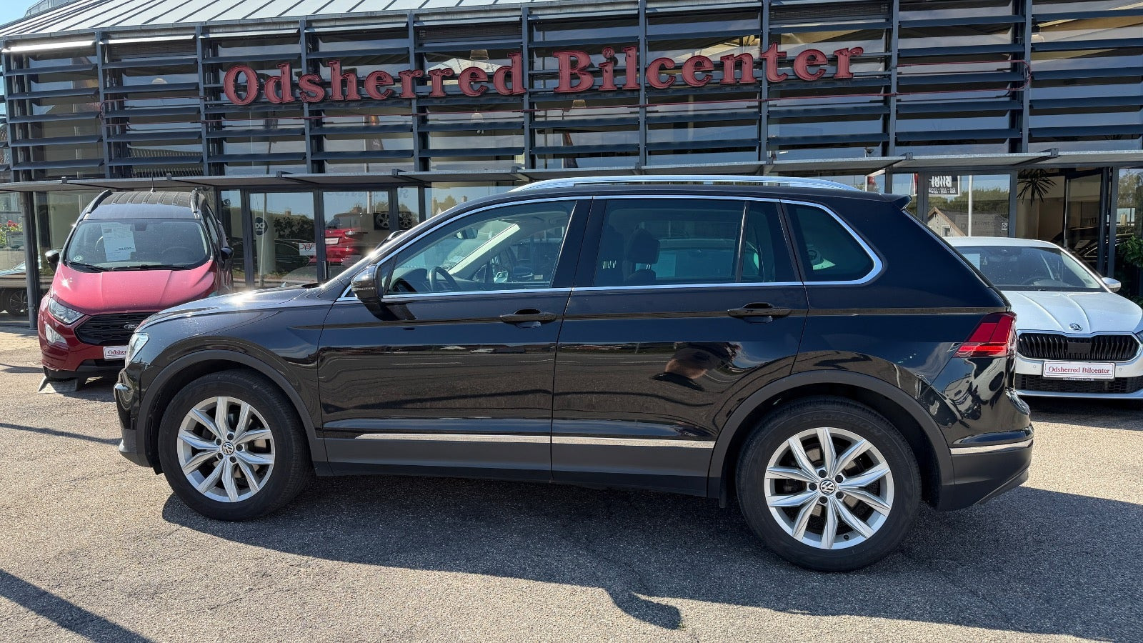 Sort VW Tiguan fra 2017