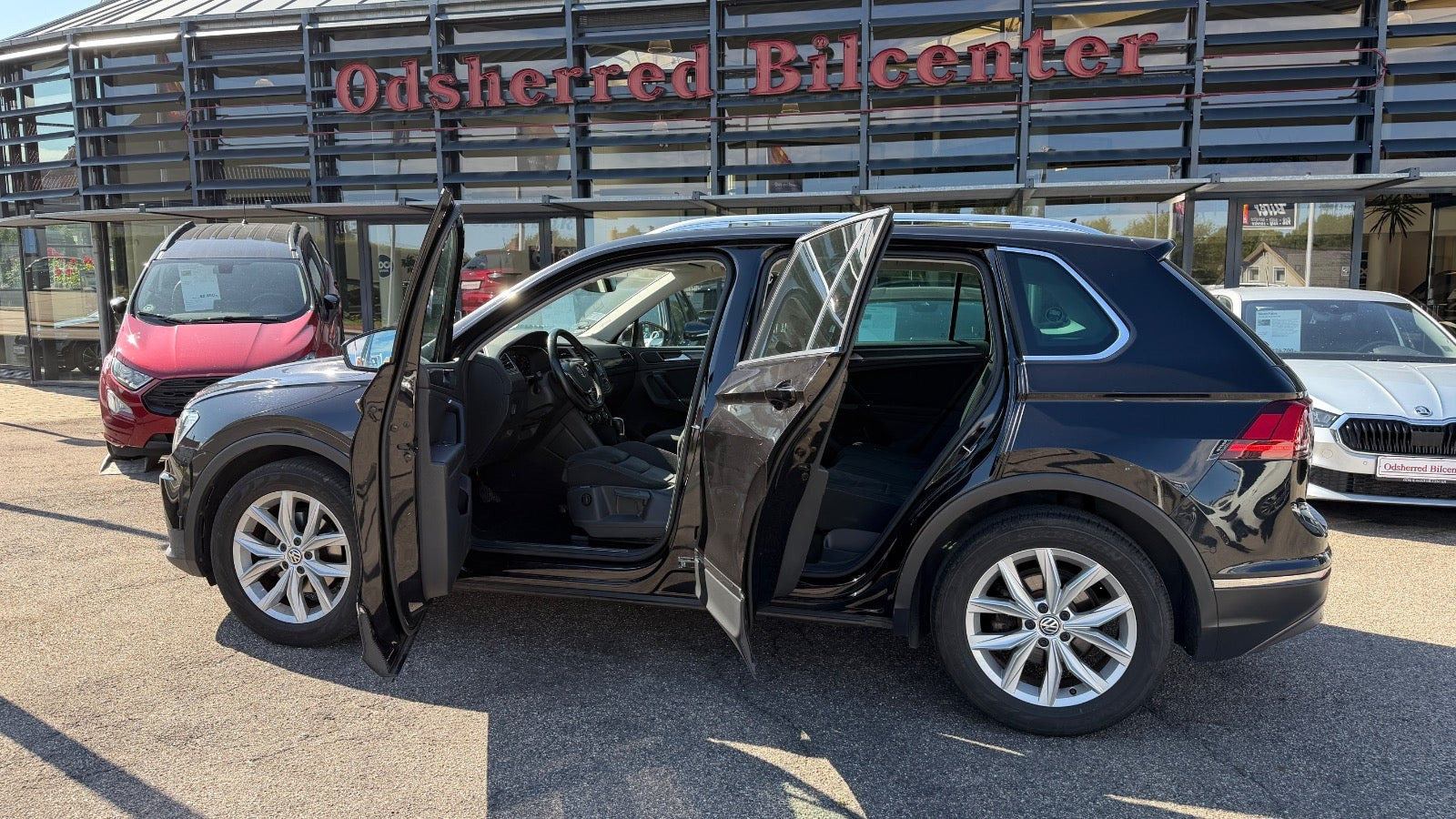 Sort VW Tiguan fra 2017