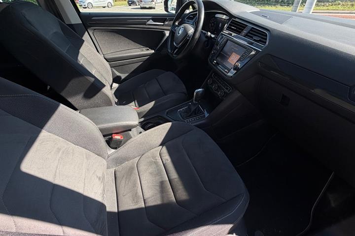 Sort VW Tiguan fra 2017