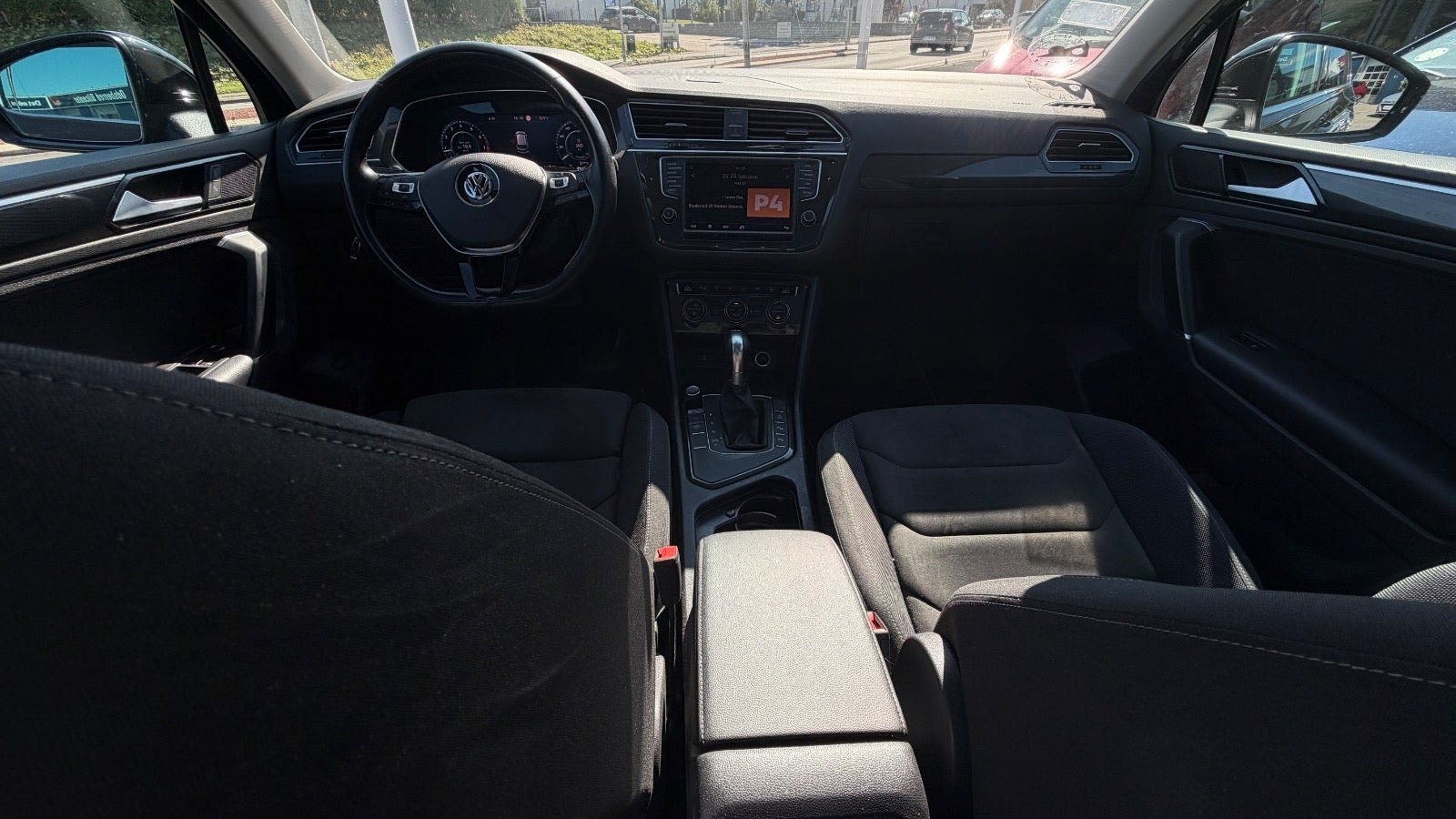 Sort VW Tiguan fra 2017