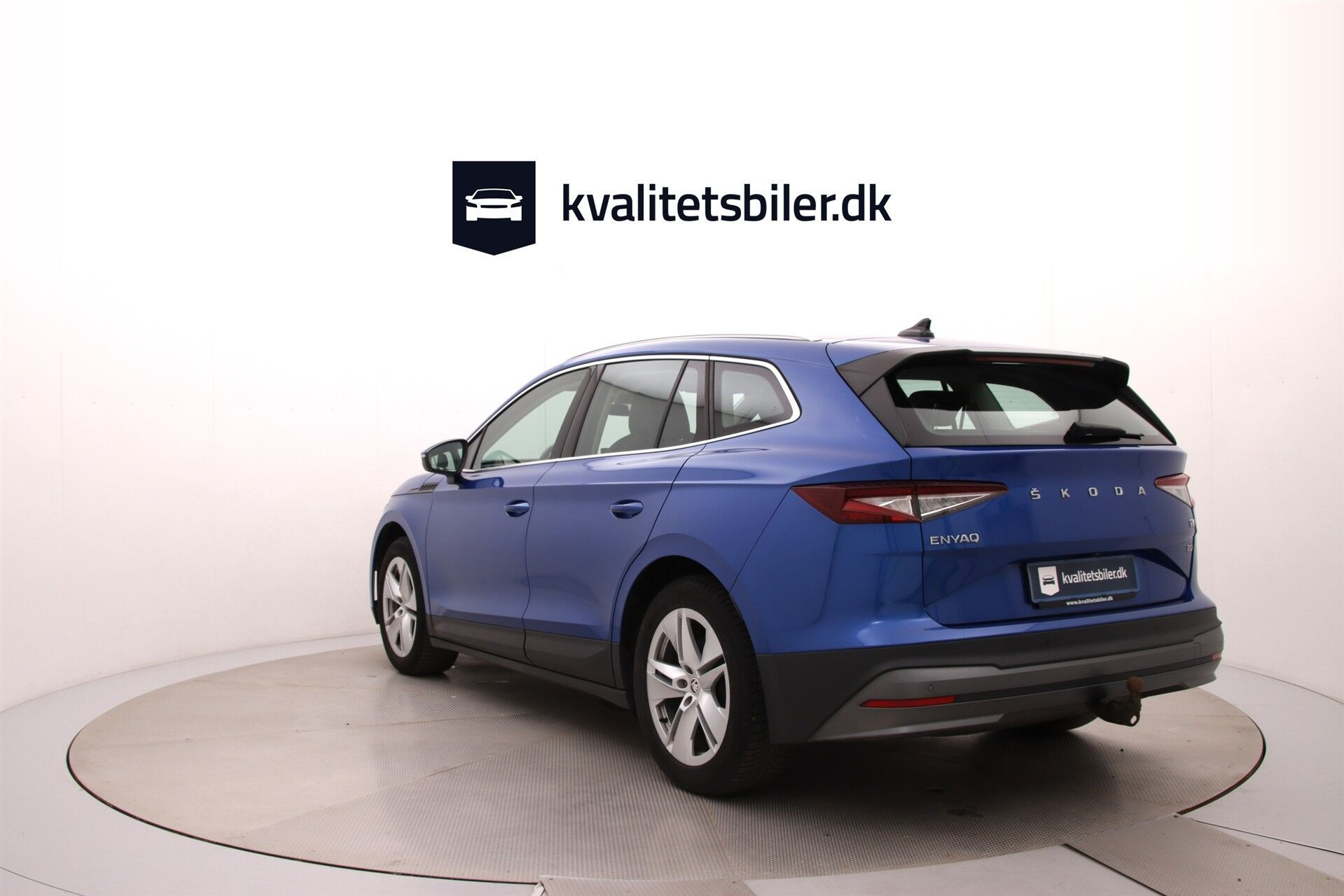 Blå Skoda Enyaq fra 2021
