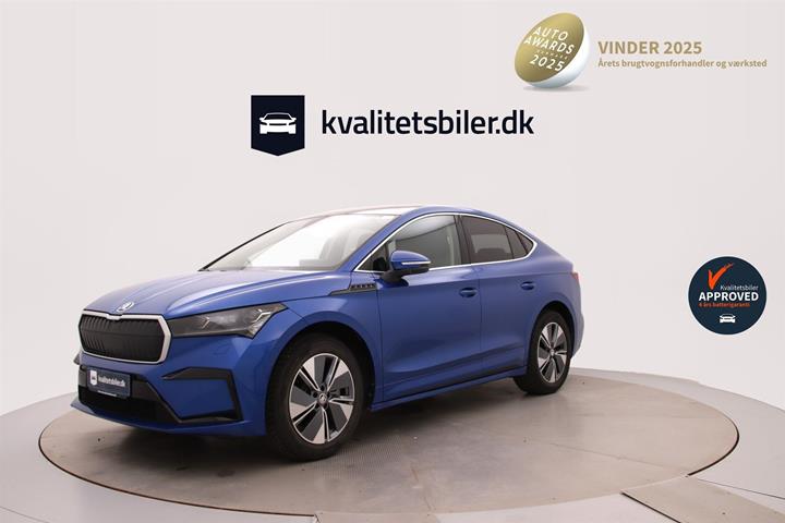 Blå Skoda Enyaq fra 2024