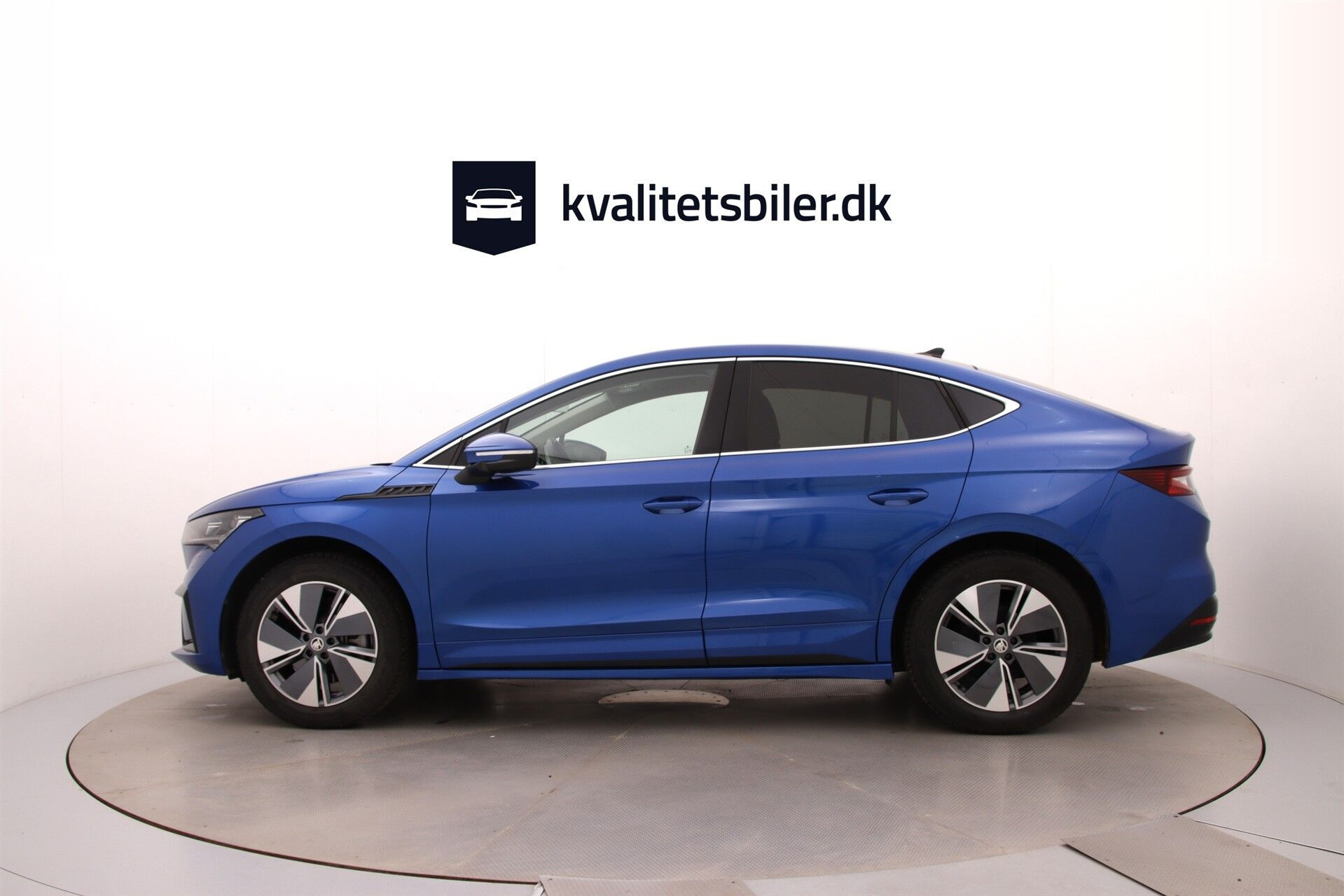 Blå Skoda Enyaq fra 2024