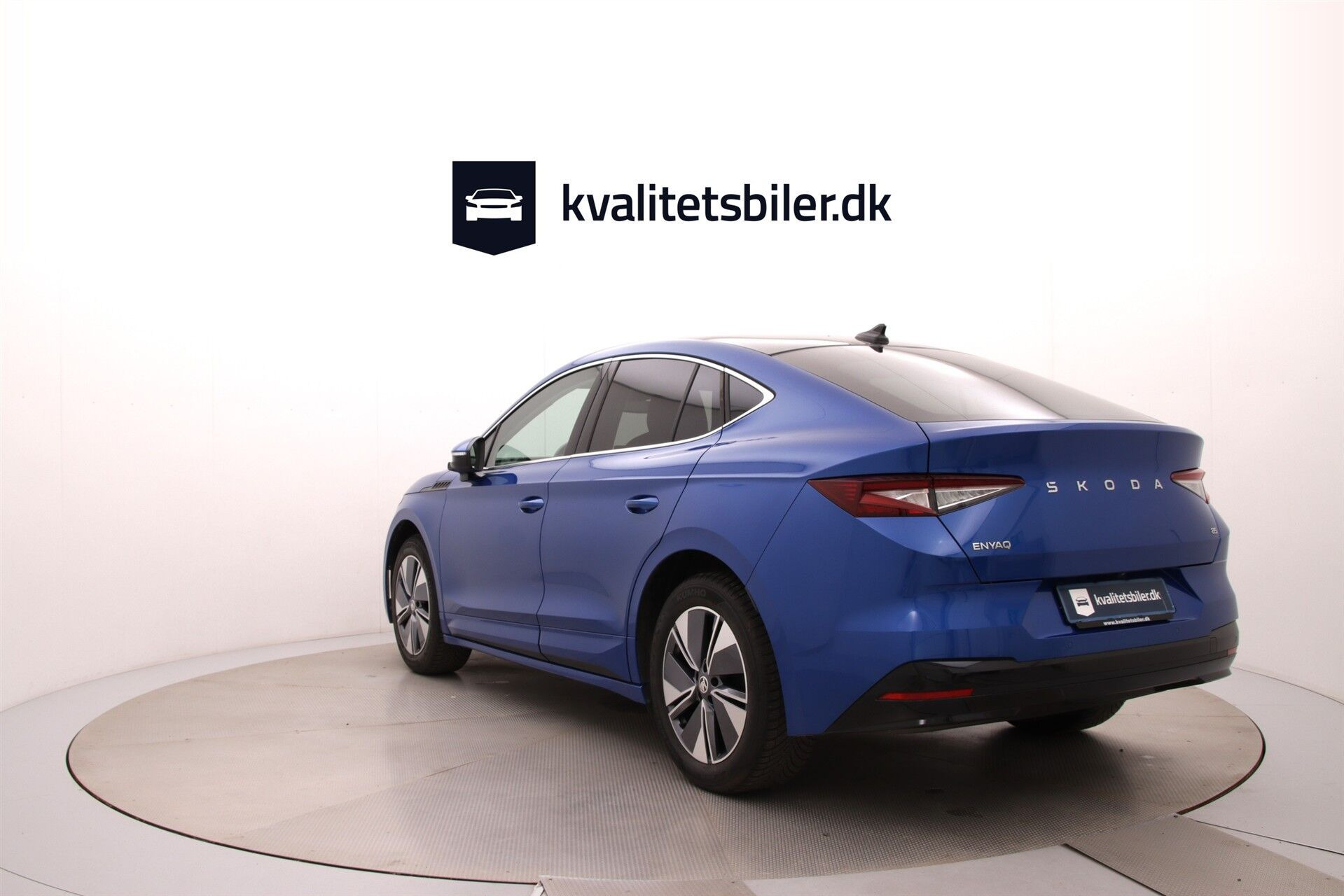 Blå Skoda Enyaq fra 2024