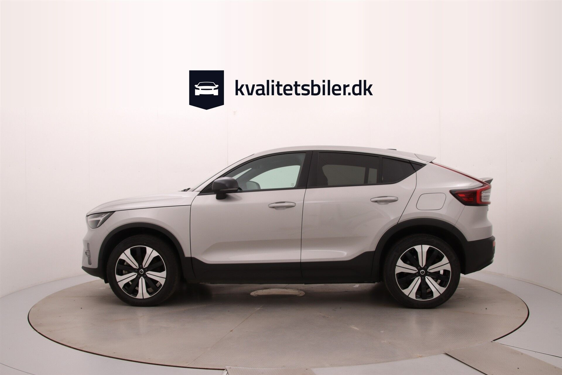 Sølv Volvo C40 fra 2022
