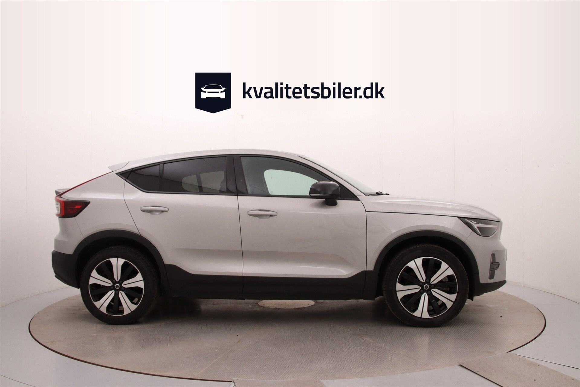 Sølv Volvo C40 fra 2022