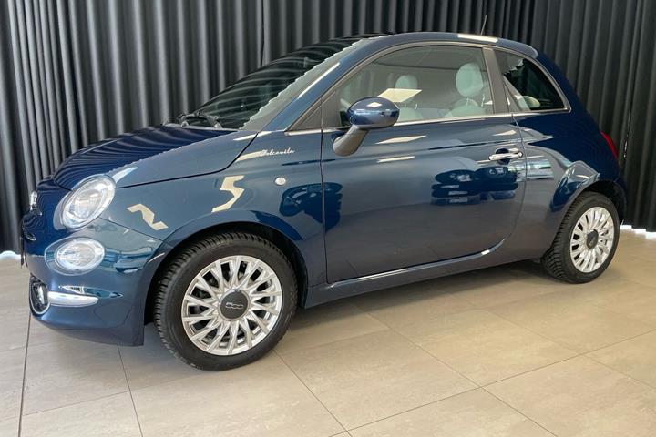 Blå Fiat 500 fra 2021