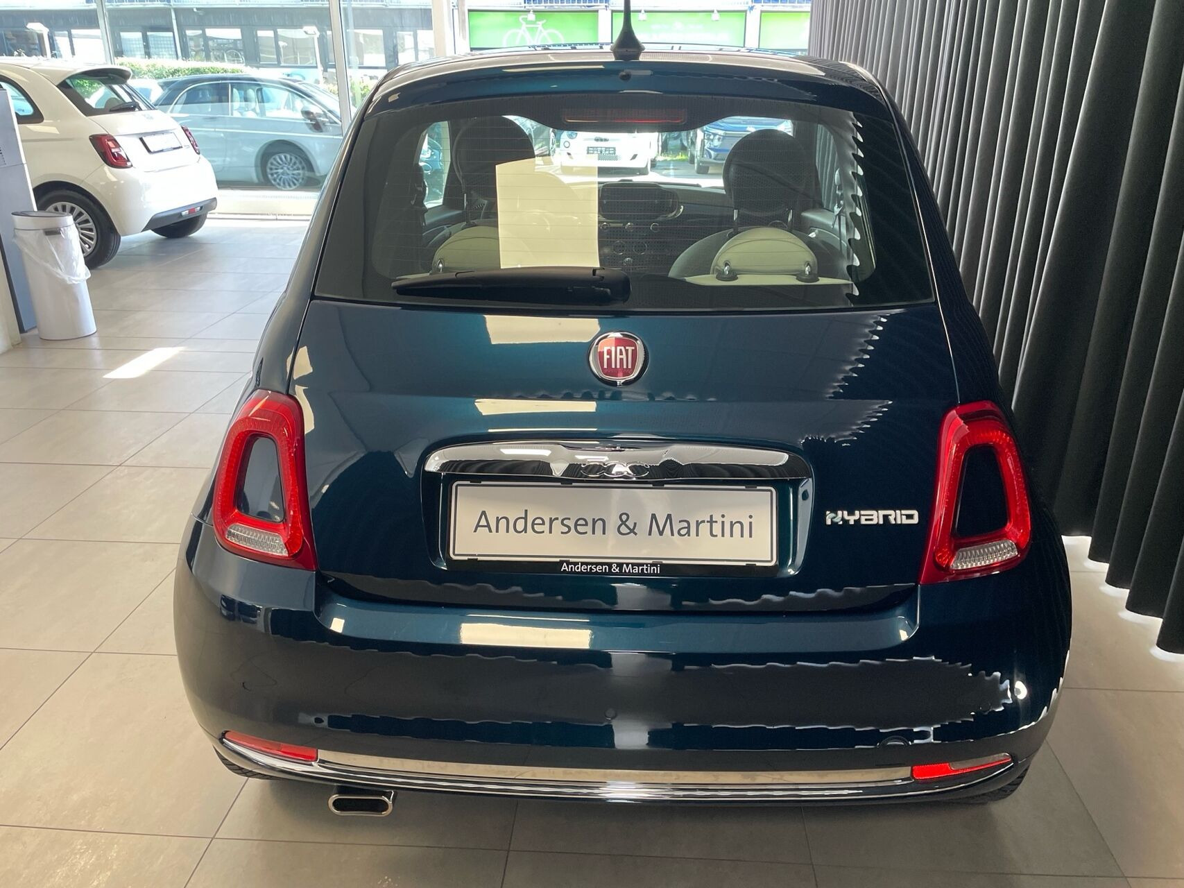 Blå Fiat 500 fra 2021