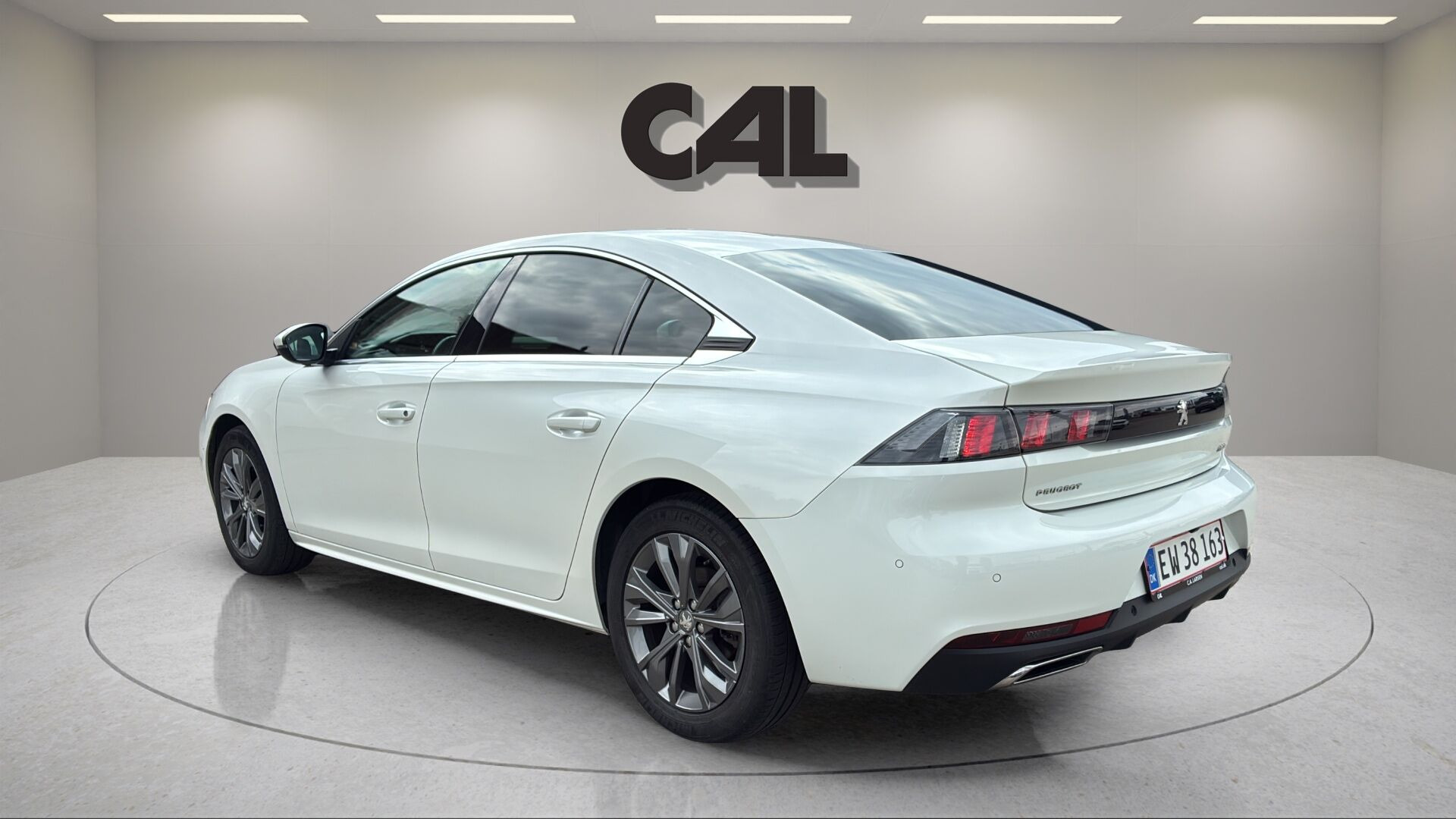 Hvid Peugeot 508 fra 2019