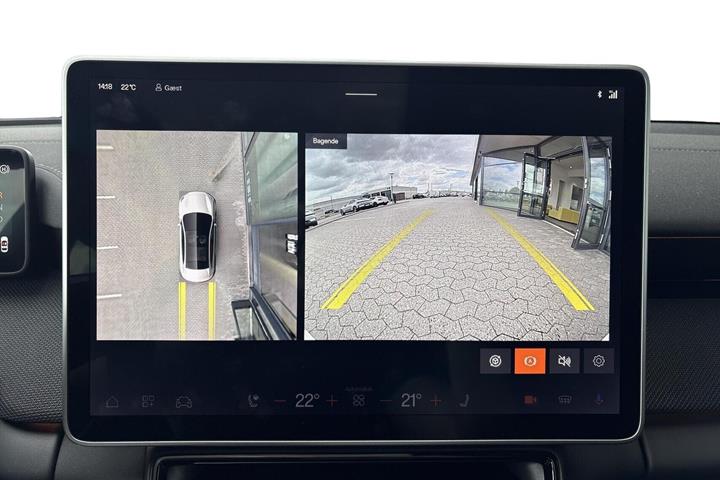 Grå Polestar 4 fra 2026
