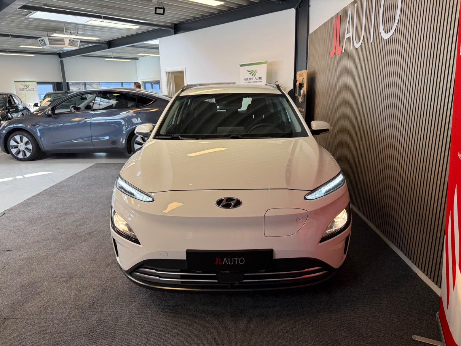 Hvid Hyundai Kona fra 2021