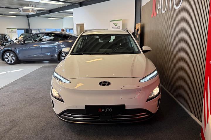 Hvid Hyundai Kona fra 2021