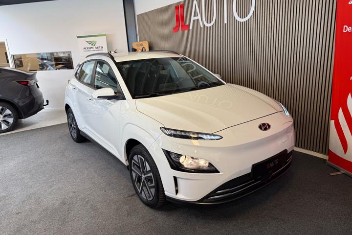 Hvid Hyundai Kona fra 2021