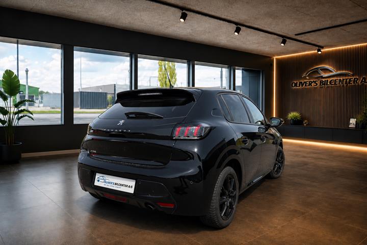undefined Peugeot 208 fra 2022