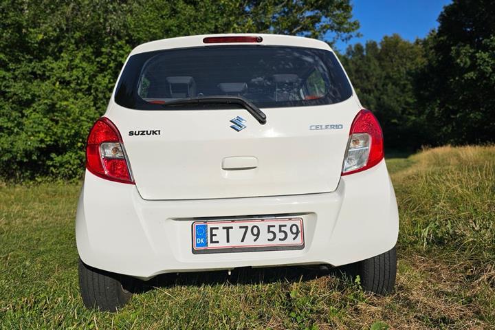 Hvid Suzuki Celerio fra 2015