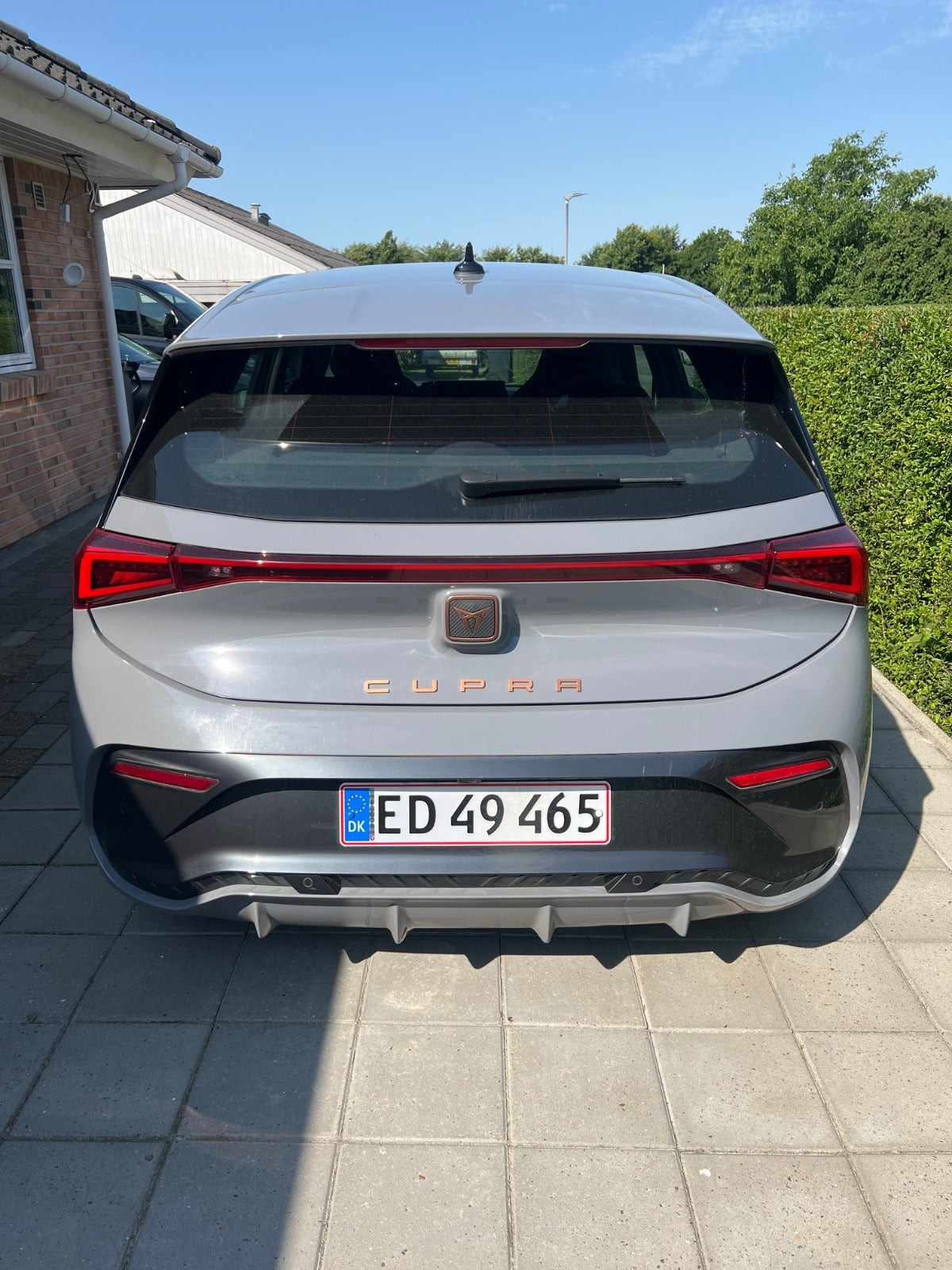 Grå Cupra Born fra 2022