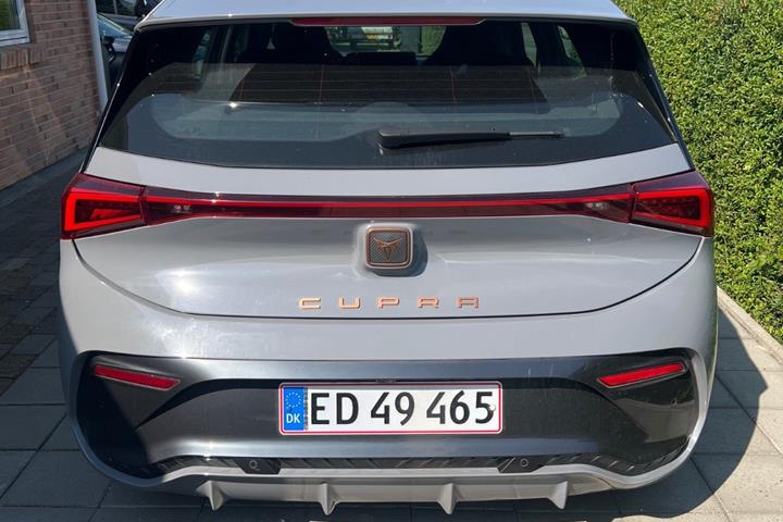 Grå Cupra Born fra 2022