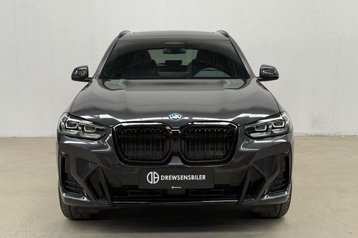 Sort BMW iX3 fra 2022