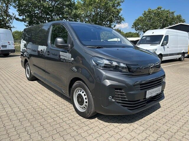 Grå Peugeot Expert fra 2024