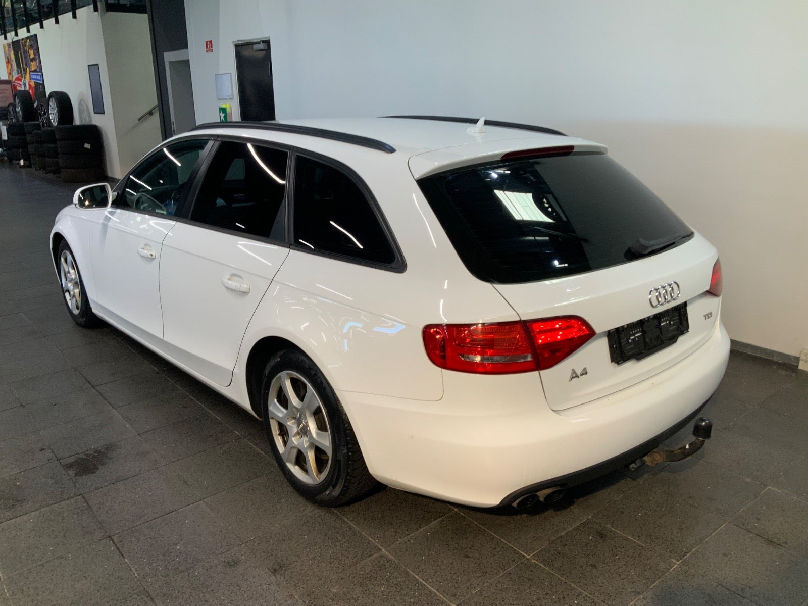 Hvid Audi A4 fra 2011