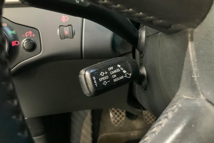 Hvid Audi A4 fra 2011