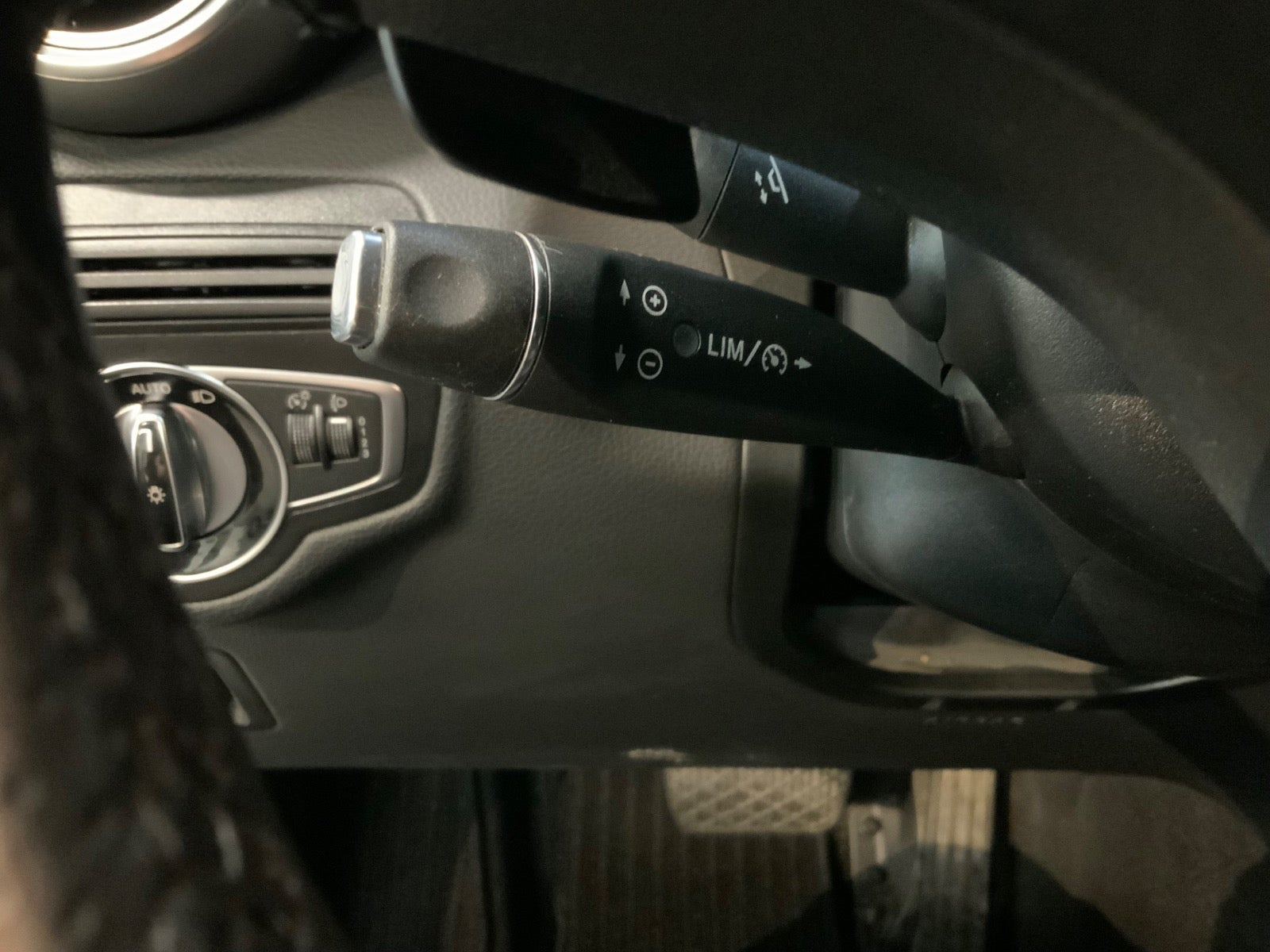 Hvid Mercedes GLC220 d fra 2017