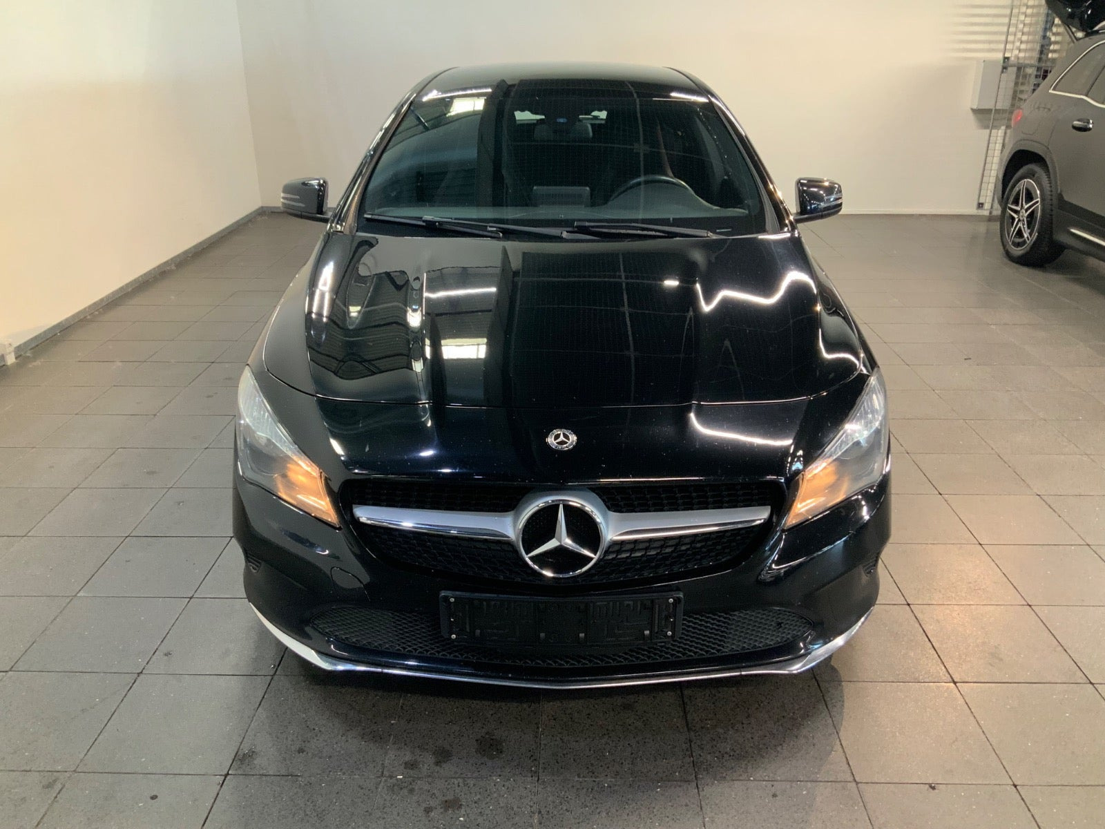 Sort Mercedes CLA200 d fra 2018