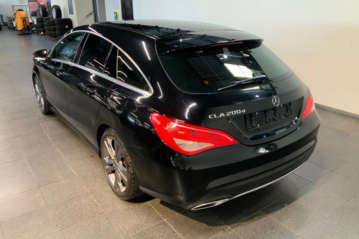 Sort Mercedes CLA200 d fra 2018