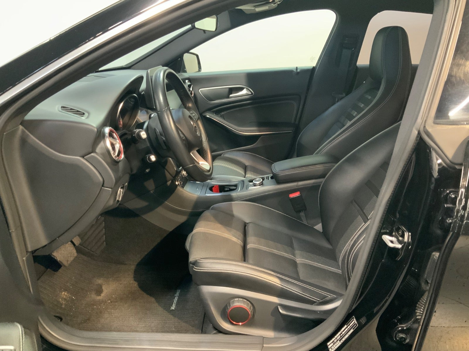 Sort Mercedes CLA200 d fra 2018