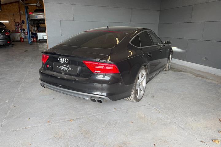 Sort Audi S7 fra 2013