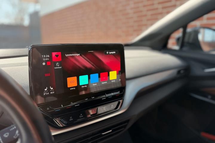 Grå VW ID.4 fra 2021