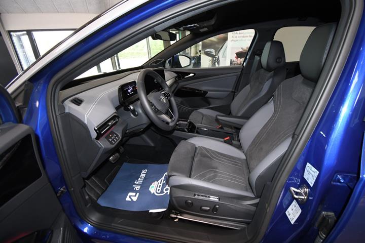 Blå VW ID.5 fra 2025
