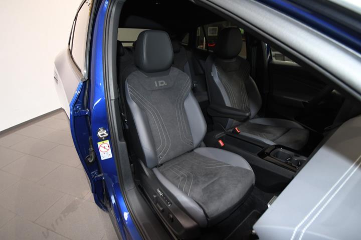 Blå VW ID.5 fra 2025