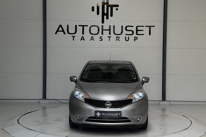 Sølv Nissan Note fra 2015