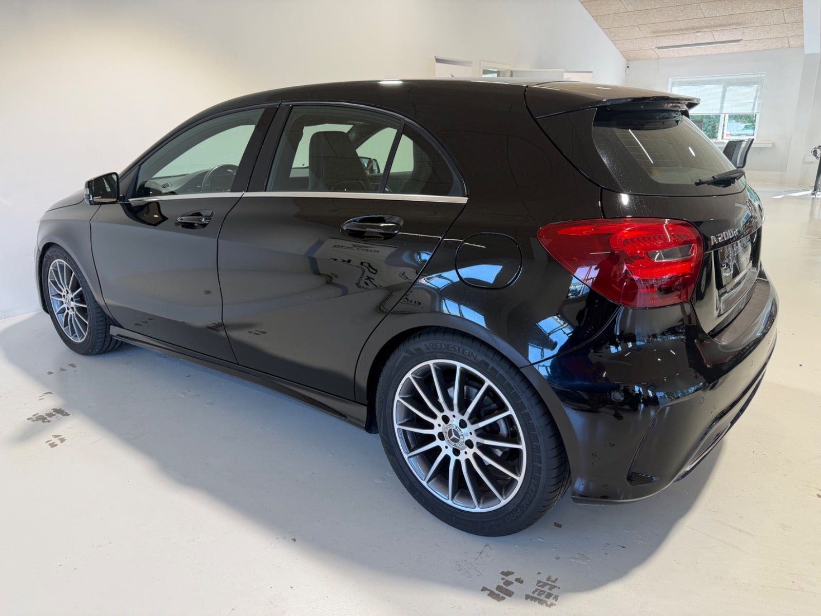 Sort Mercedes A200 d fra 2017