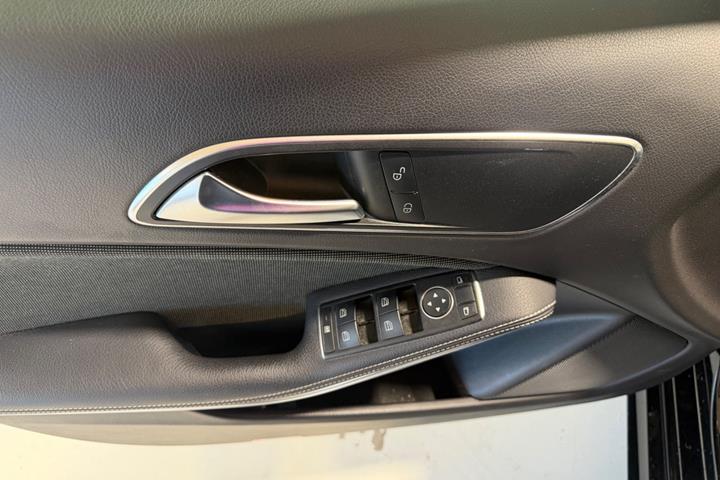 Sort Mercedes A200 d fra 2017