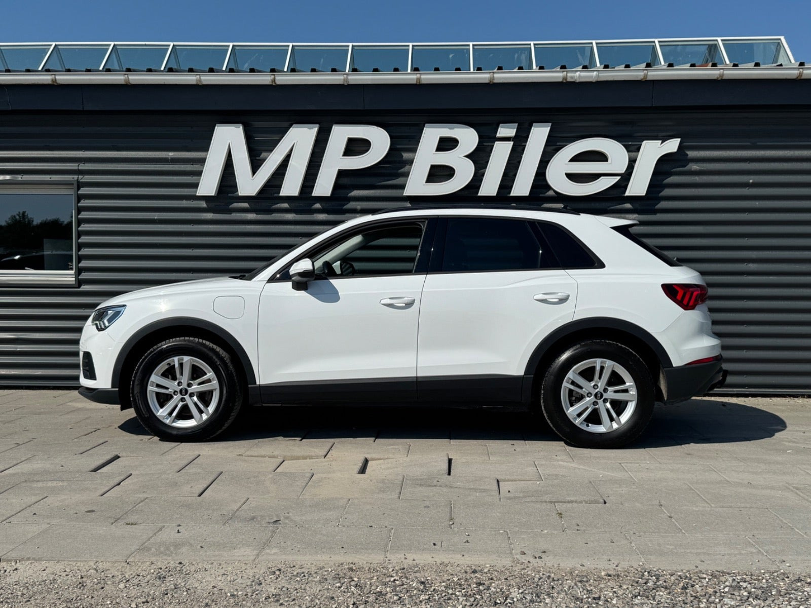 Hvid Audi Q3 fra 2021