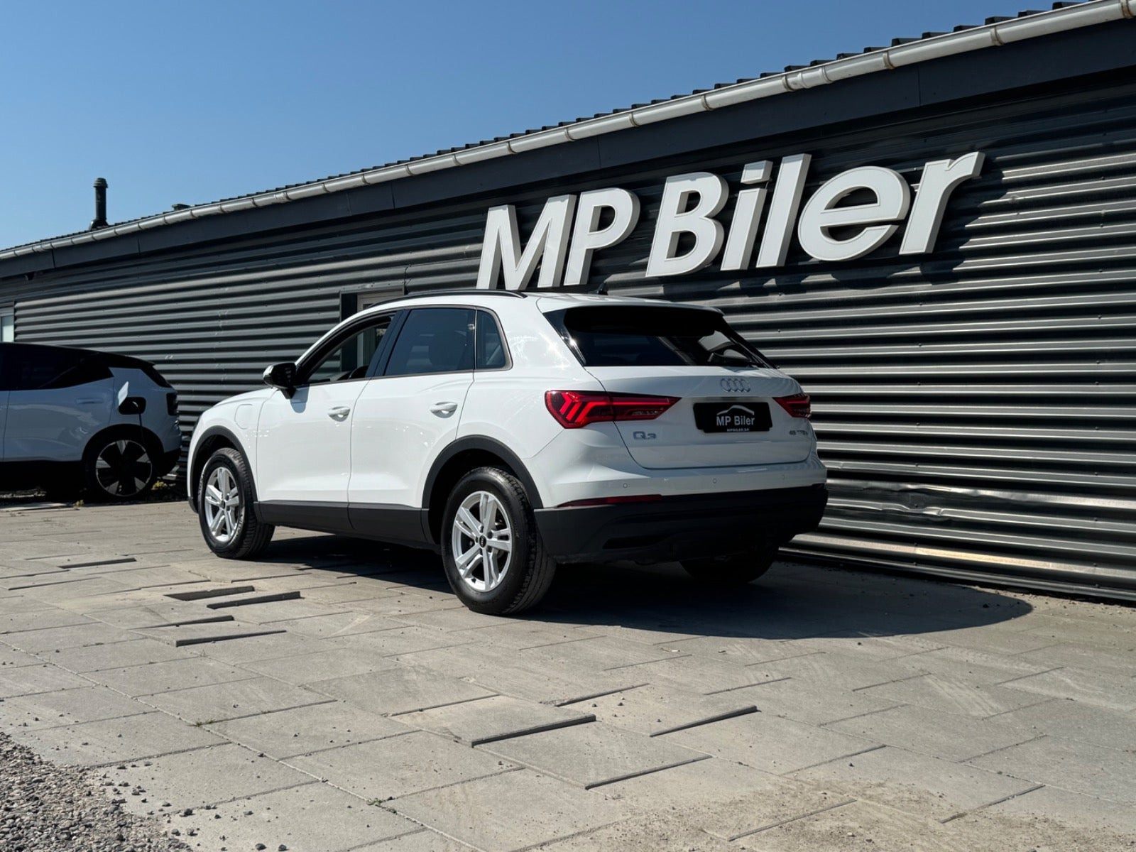 Hvid Audi Q3 fra 2021