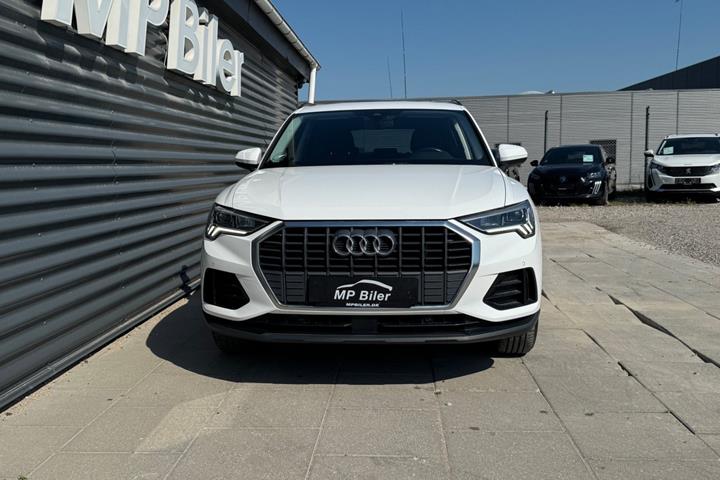 Hvid Audi Q3 fra 2021
