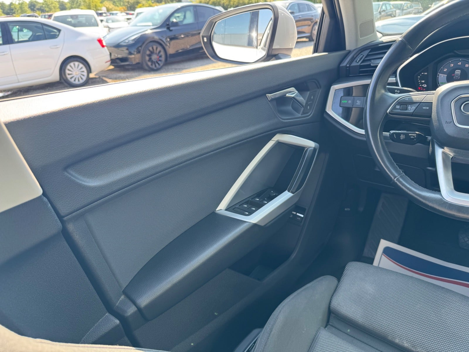 Hvid Audi Q3 fra 2021
