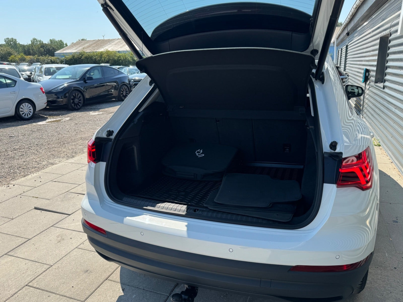 Hvid Audi Q3 fra 2021