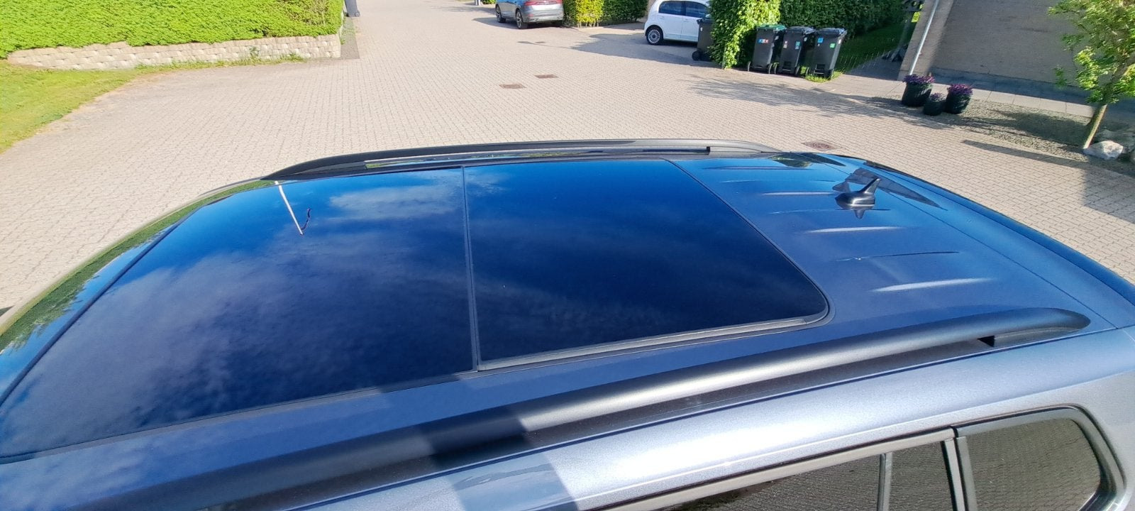Grå VW Tiguan Allspace fra 2022