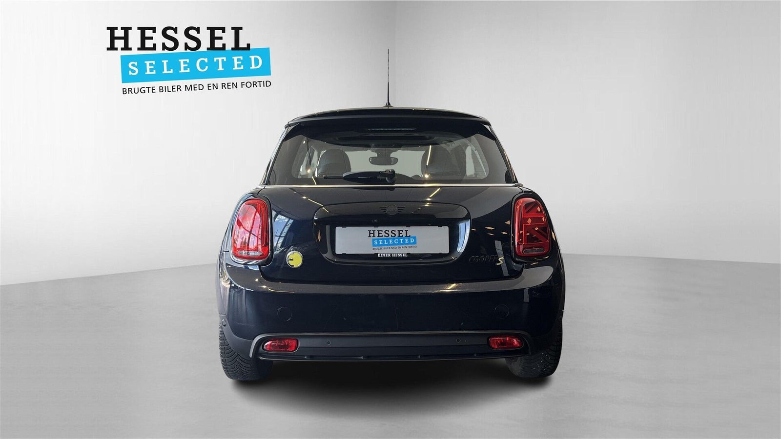 Blå Mini Cooper SE fra 2023