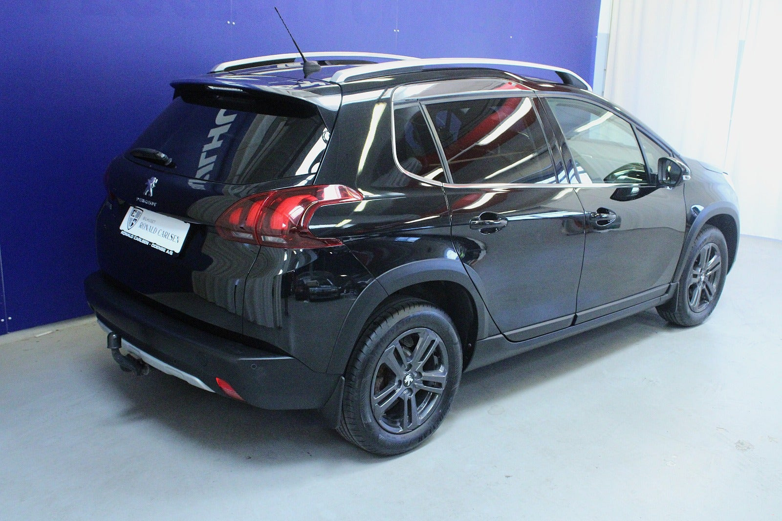 Sort Peugeot 2008 fra 2019