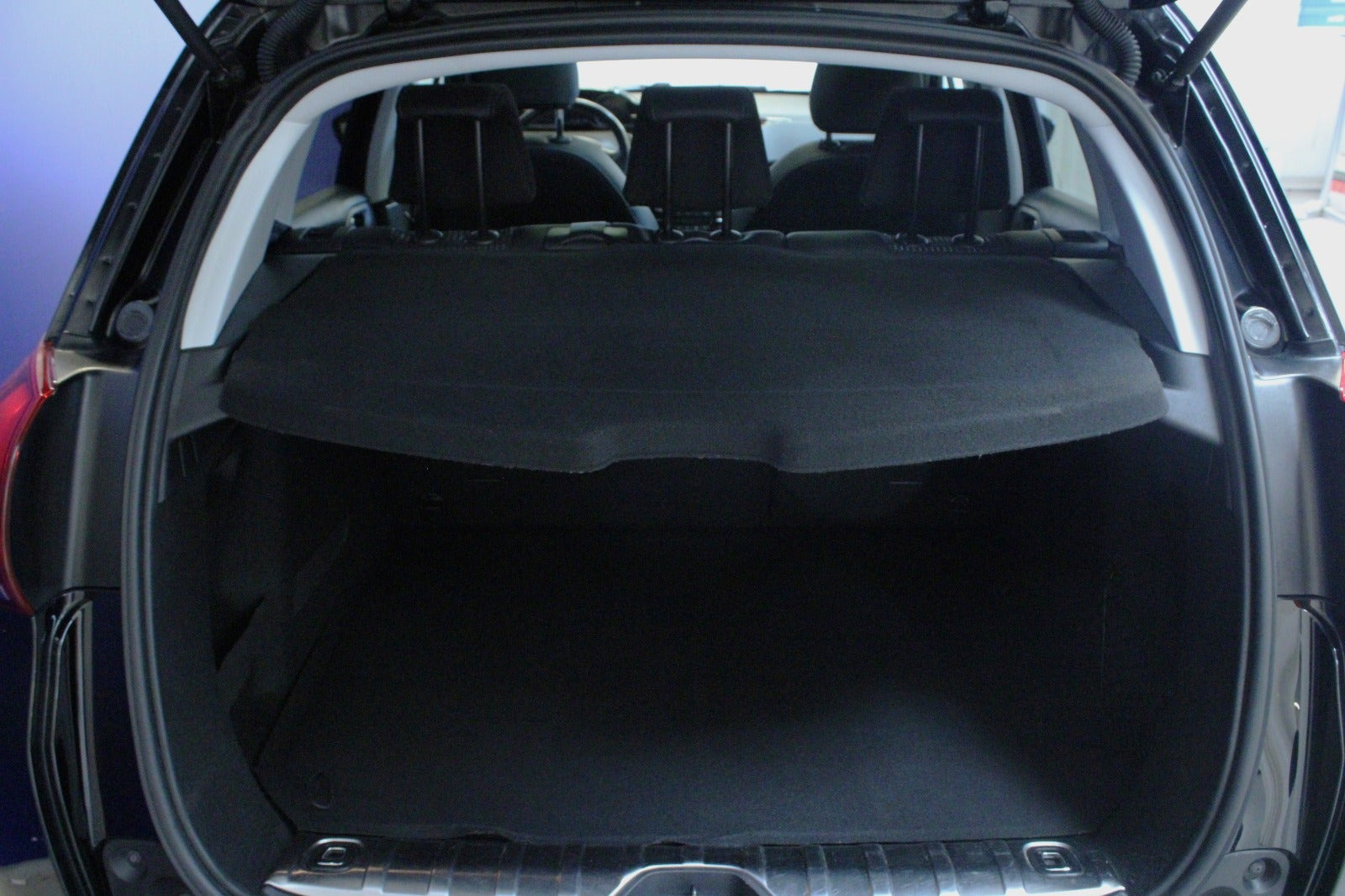 Sort Peugeot 2008 fra 2019