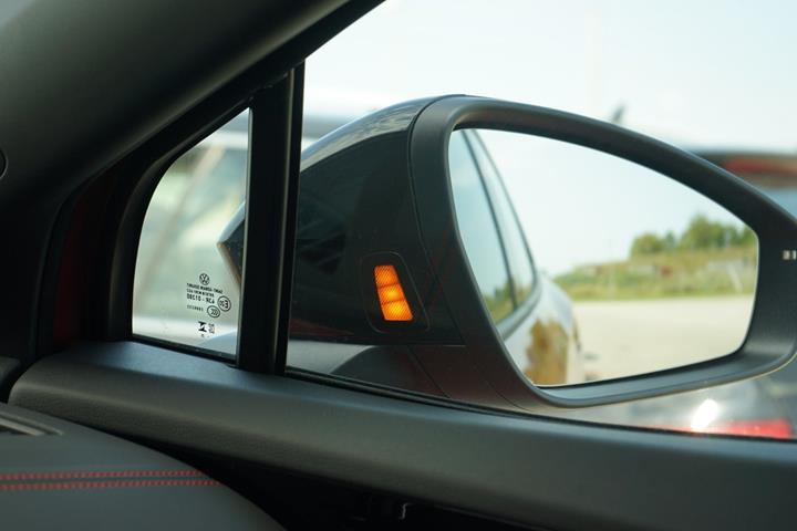 Rød VW ID.4 fra 2025